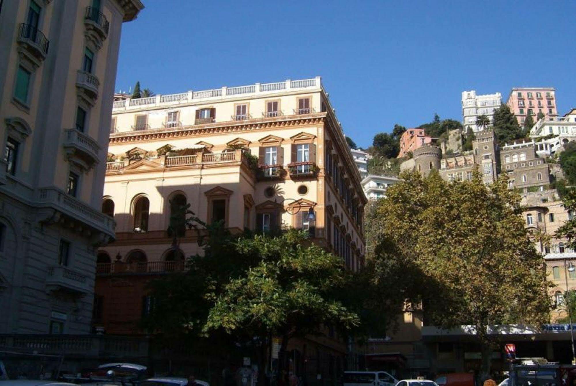 Amedeo Maison d'hôtes Naples